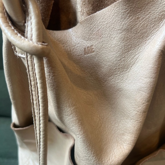 Are Studio Barrel Tan Shoulder Bag - Picture 5 of 9